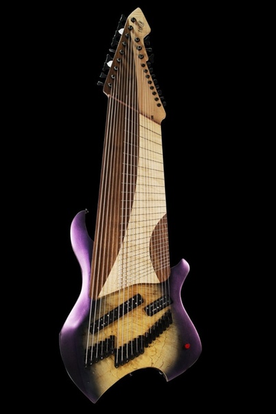 Spring BH Steve T Djent 20 или Джентар эксклюзивная 20-струнная гитара, созданная китайской компанией 10S Guitars для популярного ютубера Стиви