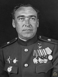 Генерал Шапошников, отказавшийся стрелять в Новочеркасске Москва, 24 июня 1945 года. На Красной площади проходит Парад Победы. Во главе сводного батальона танкистов 3-го Украинского фронта шел
