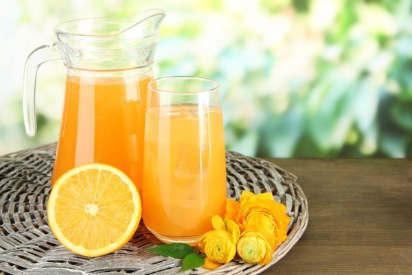 Апельсиновый сок полезен для сосудов Апельсиновый сок, если он натуральный, уменьшает неблагоприятные последствия для сосудов, вызванные злоупотреблением жирной пищи.Ученые из США провели