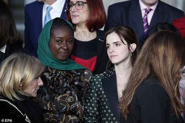 Эмма Уотсон и Эммануэль Макрон обсудили в Париже вопрос гендерного равенства в мире Гермиона Грейнджер из Гарри Поттера приехала на встречу Консультативного совета по вопросам гендерного